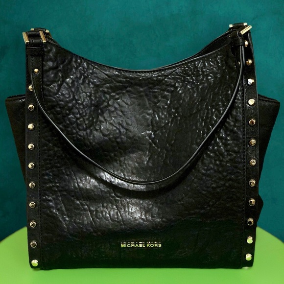 Micheal Kors Newbury Black Leather Tote Gold Studs - Picture 2 of 7